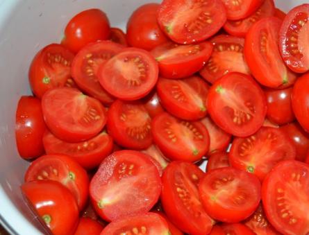 याक रोबिटी में'ялені помідори в домашніх умовах